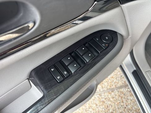 Certified 2015 Buick Enclave Convenience FWD image 22