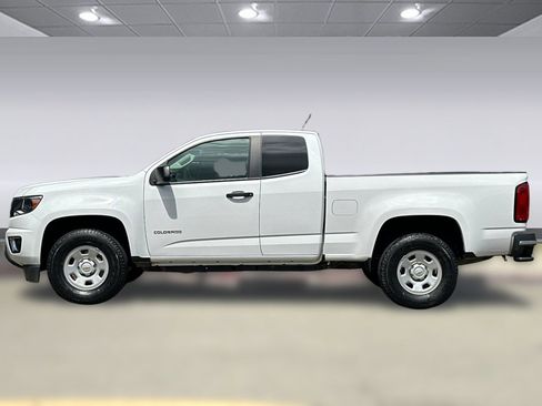 Used 2020 Chevrolet Colorado W/T w/ WT Convenience Package RWD image 2