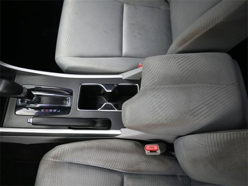 Used 2015 Honda Accord LX image 32