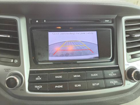 Used 2018 Hyundai Tucson SE AWD/4WD image 35