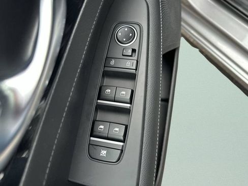 Used 2023 Kia Forte GT-Line FWD image 17
