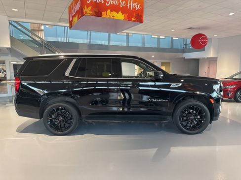 Used 2022 GMC Yukon SLE w/ Gmc Pro Safety Plus Package image 4