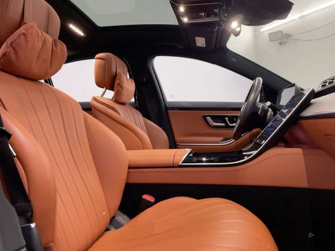 Used 2023 Mercedes-Benz S 580 4MATIC Sedan image 32