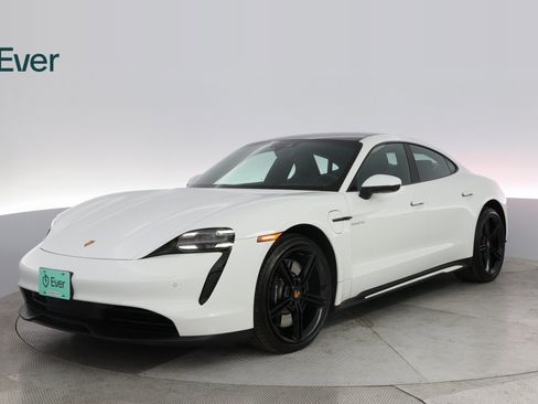 Used 2021 Porsche Taycan 4S image 2