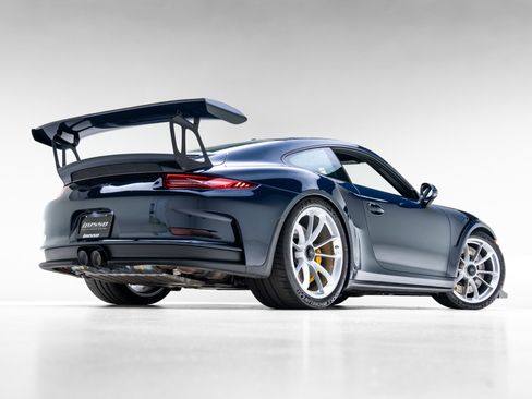 Used 2016 Porsche 911 GT3 RS image 4