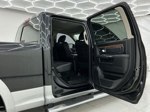 Used 2016 RAM 1500 Laramie w/ Convenience Group AWD/4WD image 25