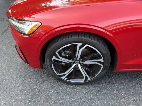 Used 2023 Volvo S60 B5 Plus w/ Climate Package AWD/4WD image 8