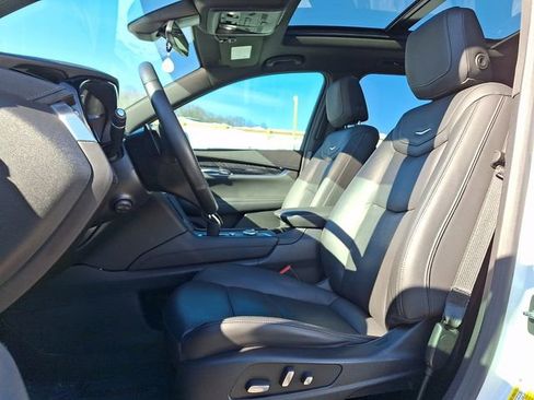 Used 2020 Cadillac XT6 Premium Luxury w/ LPO, Floor Liner Package image 13