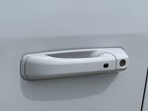 Used 2024 RAM 2500 Laramie AWD/4WD image 15