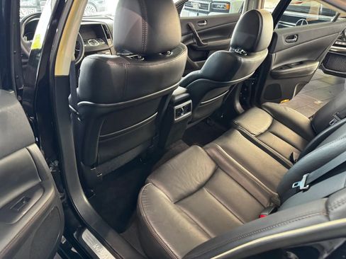 Used 2014 Nissan Maxima 3.5 SV w/ Premium Package FWD image 18