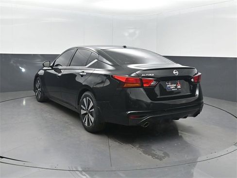 Used 2019 Nissan Altima 2.5 SL image 3