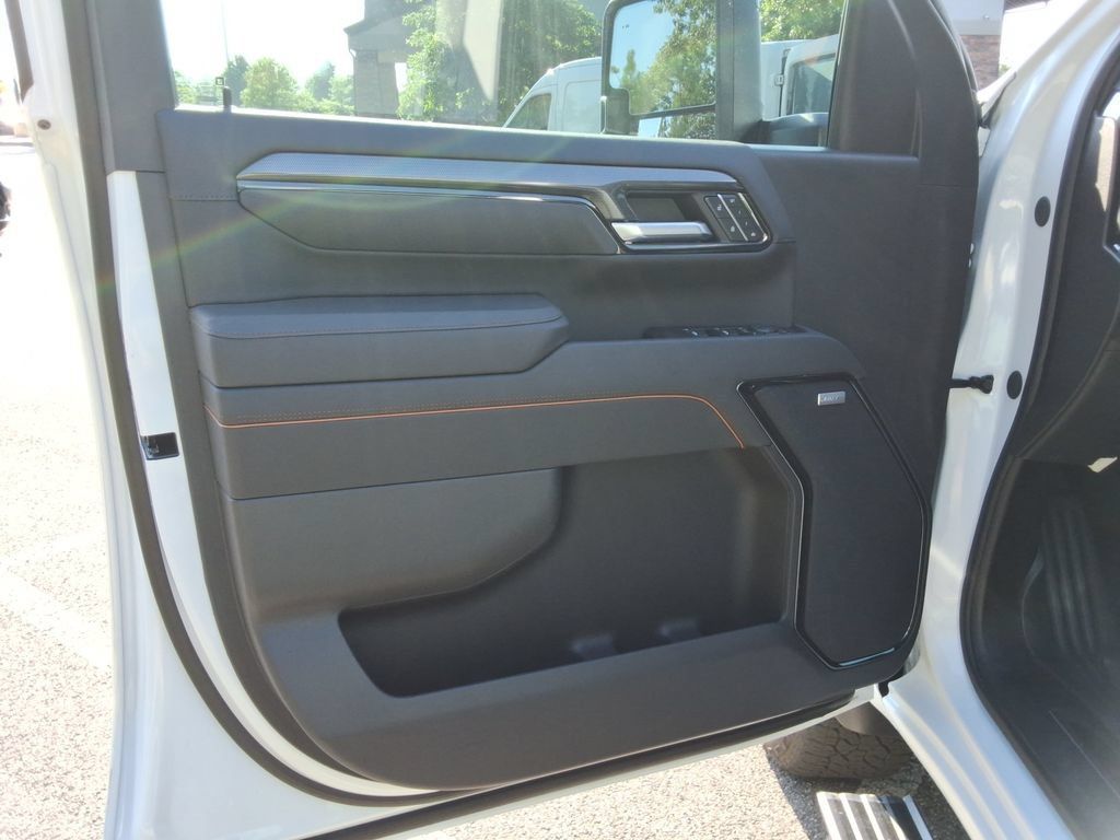 Certified 2026 GMC Sierra 2500 AT4 w/ AT4 Premium Plus Package AWD/4WD image 24
