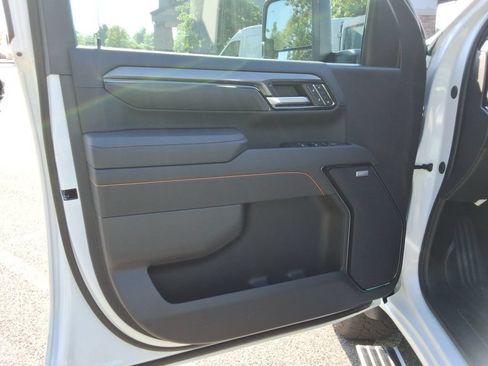 Certified 2026 GMC Sierra 2500 AT4 w/ AT4 Premium Plus Package AWD/4WD image 24