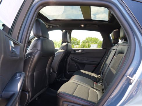 Used 2023 Ford Escape ST-Line w/ Tech Pack #1 AWD/4WD image 20