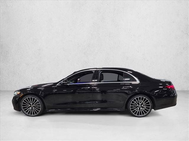 Used 2022 Mercedes-Benz S 500 4MATIC w/ AMG Line Package image 9