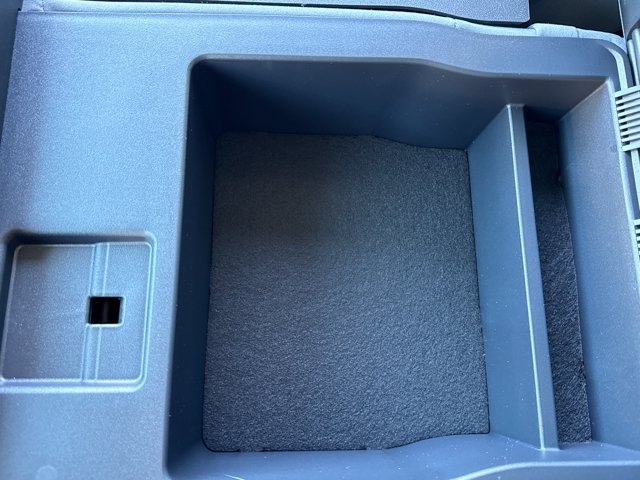New 2026 Ford F550 4x4 Regular Cab Super Duty image 25