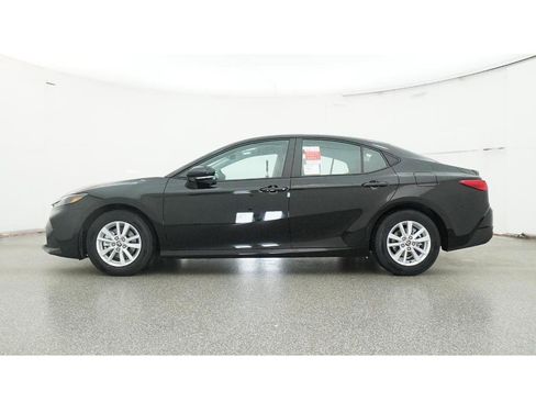 New 2026 Toyota Camry LE image 19