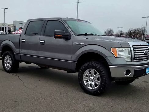Used 2010 Ford F150 4x4 SuperCrew image 2