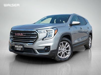 Used 2024 GMC Terrain SLT