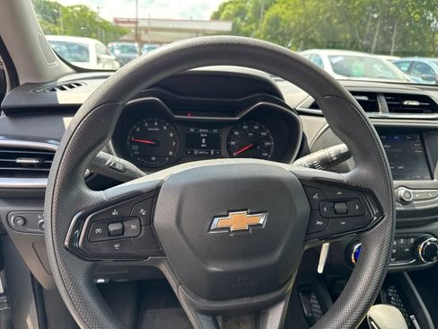 Used 2023 Chevrolet TrailBlazer LS AWD/4WD image 16