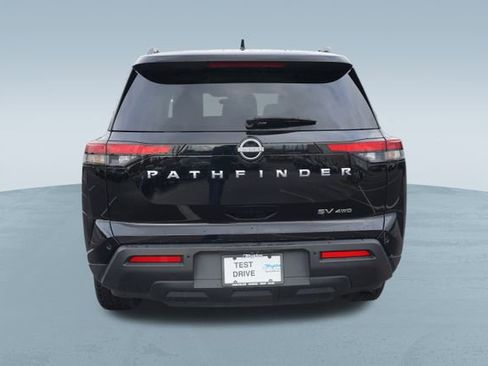 Used 2023 Nissan Pathfinder SV image 8