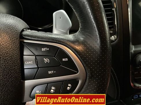 Used 2018 Dodge Durango SRT w/ SRT Interior Appearance Group image 20