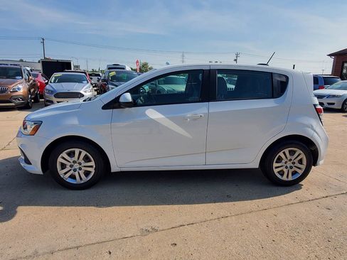 Used 2017 Chevrolet Sonic LT FWD image 5
