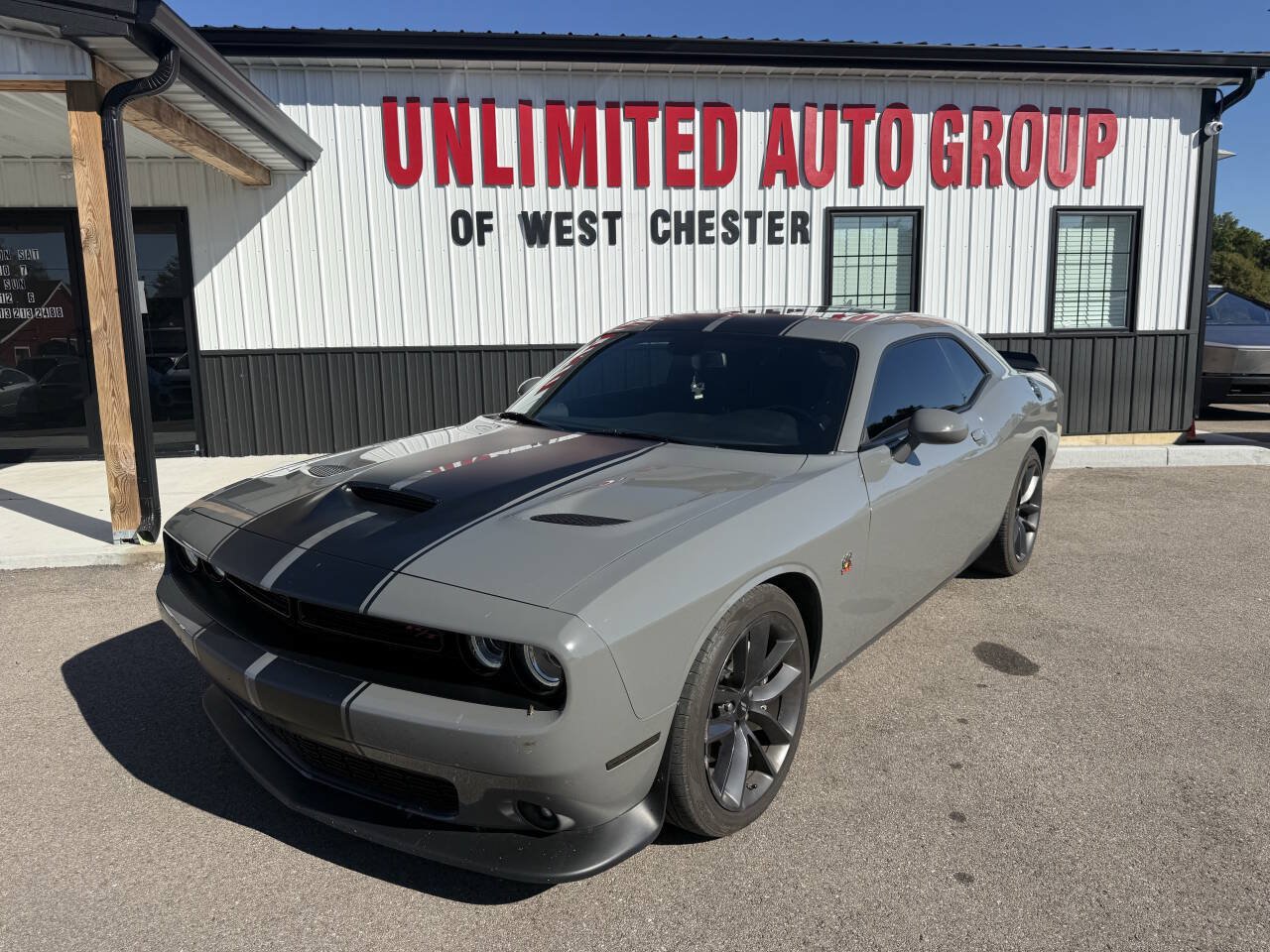 Used 2019 Dodge Challenger R/T Scat Pack RWD image 2