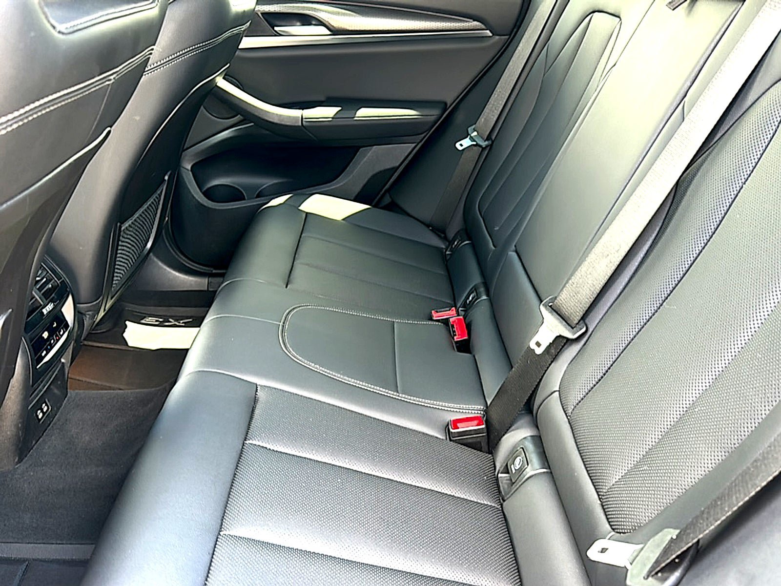 Used 2024 BMW X3 sDrive30i w/ Premium Package RWD image 19