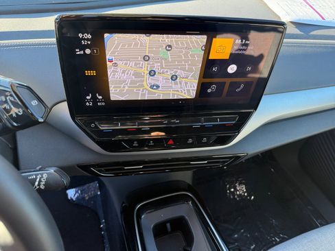 Certified 2023 Volkswagen ID.4 Standard image 12