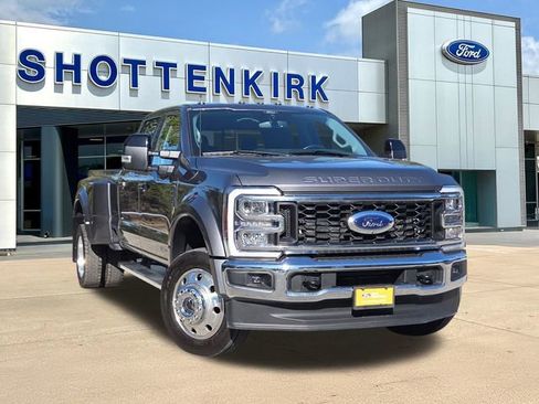 Certified 2024 Ford F450 Lariat image 1