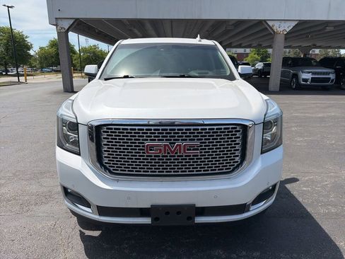 Used 2017 GMC Yukon Denali w/ Open Road Package AWD/4WD image 6