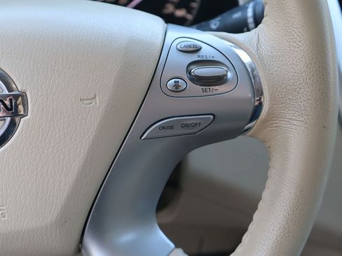 Used 2018 Nissan Murano SV w/ Premium Package FWD image 14