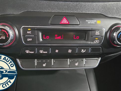 Used 2019 Kia Sorento S AWD/4WD image 15