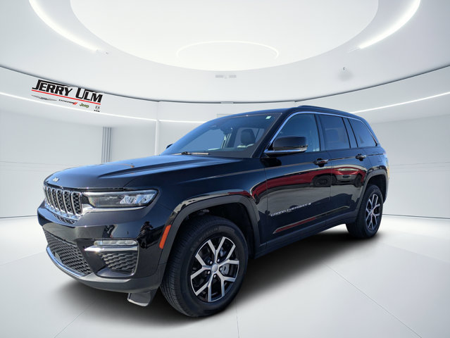 Used 2025 Jeep Grand Cherokee Limited AWD/4WD image 7
