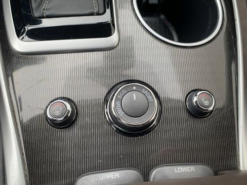 Used 2019 INFINITI QX60 Luxe w/ Essential Package image 19