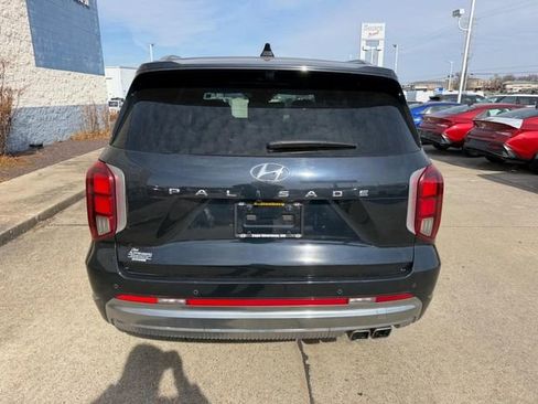 Used 2024 Hyundai Palisade Calligraphy image 4