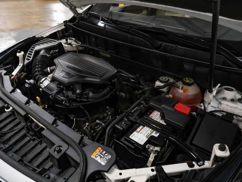 Used 2019 Cadillac XT5 Luxury FWD image 44