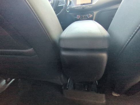 Used 2020 Buick Encore GX Essence FWD image 25
