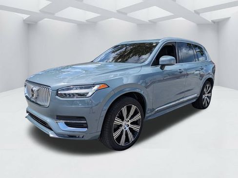 Certified 2023 Volvo XC90 B6 Ultimate w/ Protection Package Premier AWD/4WD image 10