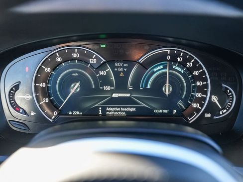 Used 2018 BMW 530e w/ M Sport Package 2 image 21