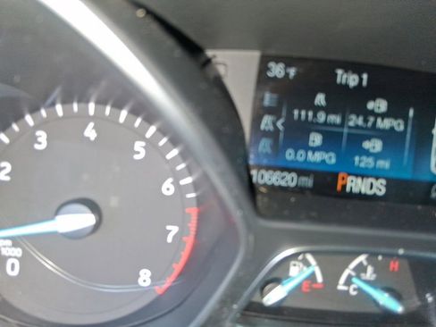 Certified 2018 Ford Escape SE image 18