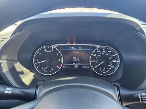 Used 2025 Nissan Sentra SV FWD image 22