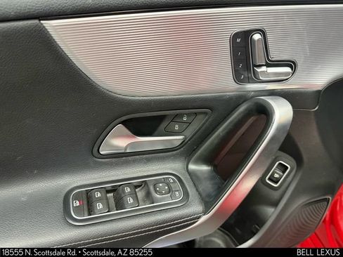 Used 2020 Mercedes-Benz CLA 250 image 21