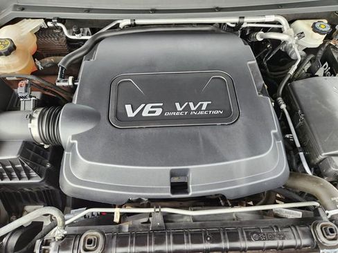 Used 2015 Chevrolet Colorado Z71 AWD/4WD image 33