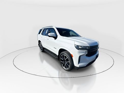 Used 2024 Chevrolet Tahoe RST w/ Luxury Package image 2