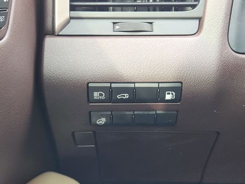 Used 2016 Lexus RX 450h FWD w/ Luxury Package image 16