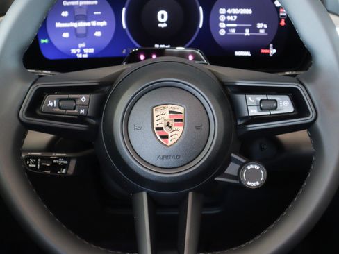 New 2026 Porsche Macan Electric RWD image 14