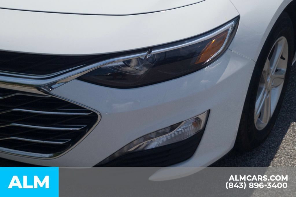 Used 2024 Chevrolet Malibu LT FWD image 11