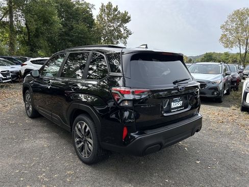 New 2025 Subaru Forester Touring image 6